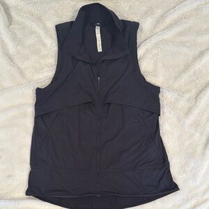 Lululemon Kicking Asphalt vest